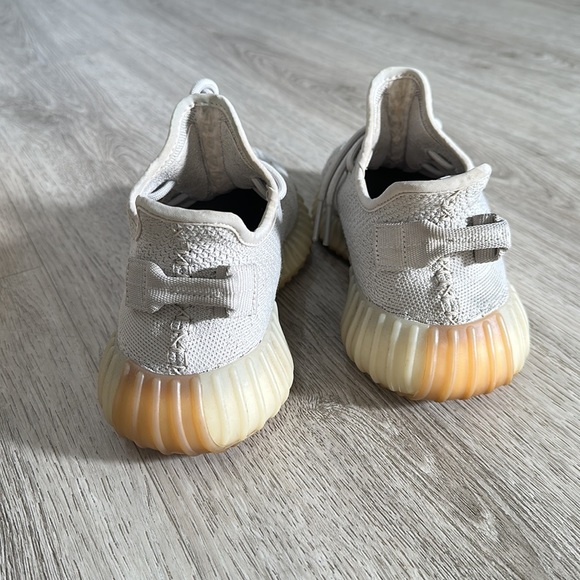 Yeezy 350 Sesame - Picture 2 of 5
